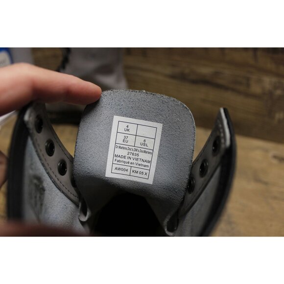 Dr. Martens‎ women's 1460 8-eye gray patent leather lamper boots 6 - Picture 14 of 16